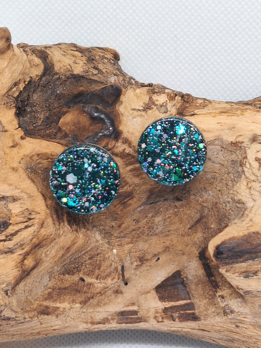 Särav sädelus – glitterkõrvarõngad